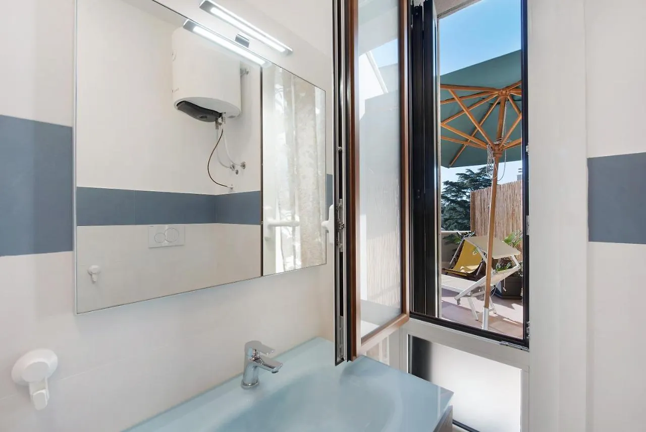Valeria 3- Arenzanohost Apartment Italy
