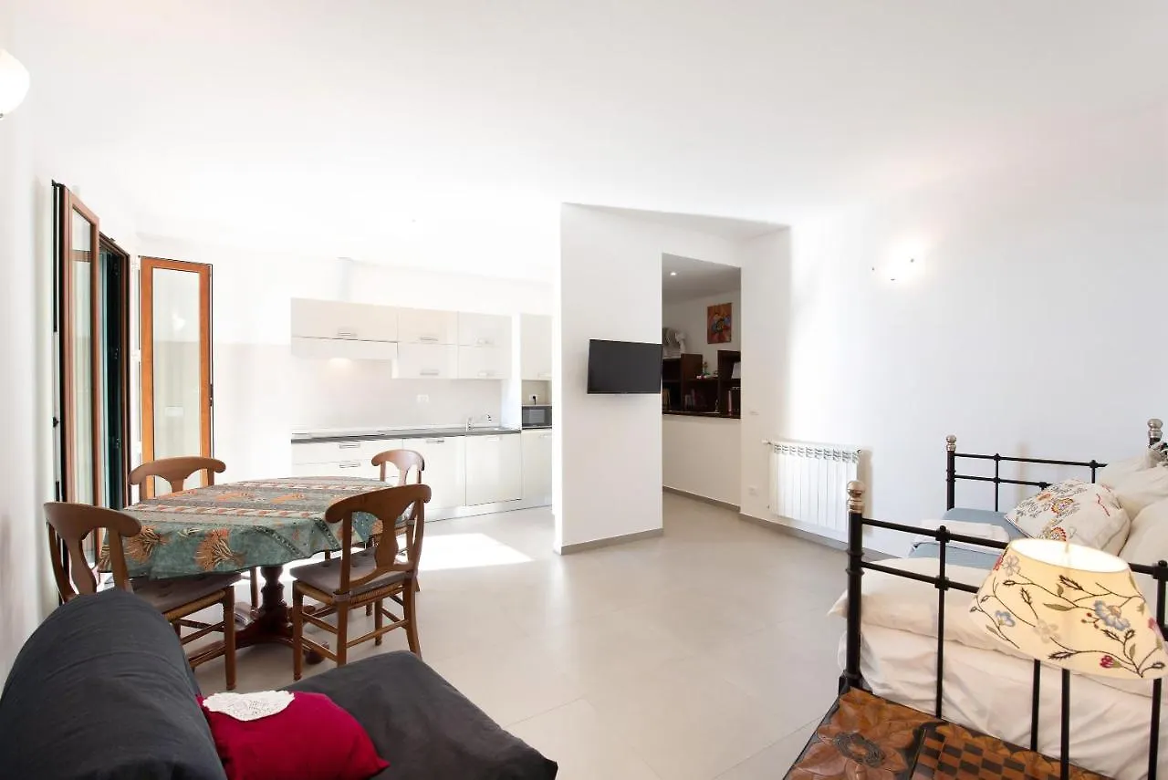 Valeria 3- Arenzanohost Apartment  Arenzano