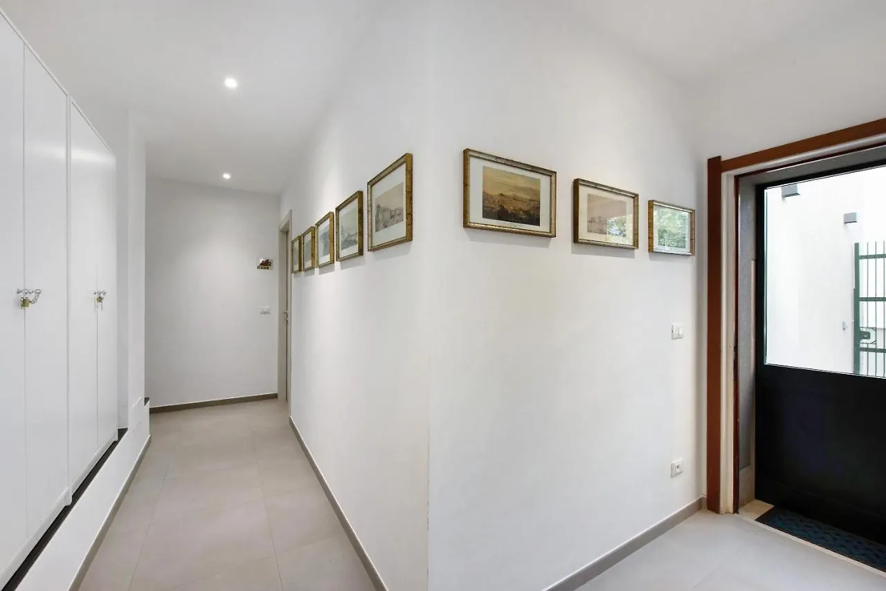 Valeria 3- Arenzanohost Apartment